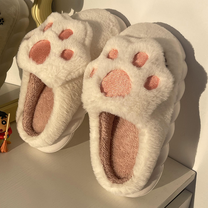 White cat claws (slippers)