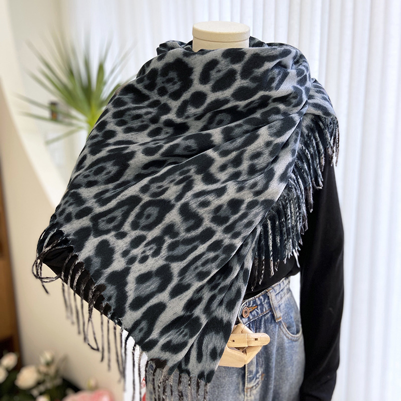 grey color leopard pattern