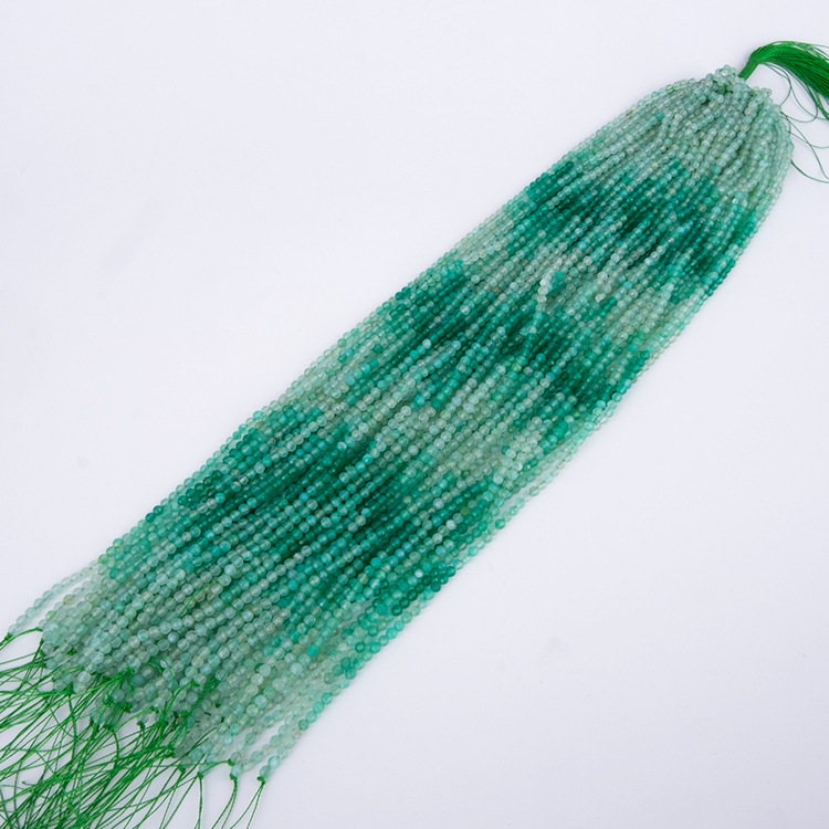 30-Green agate / cut bead 4mm