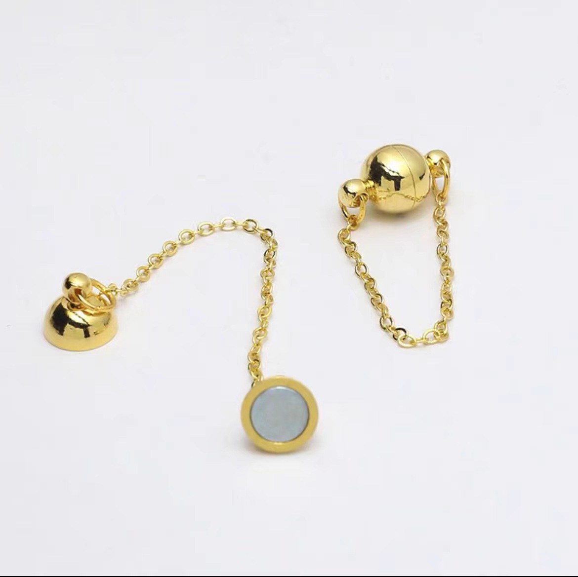 3:Gold round chain