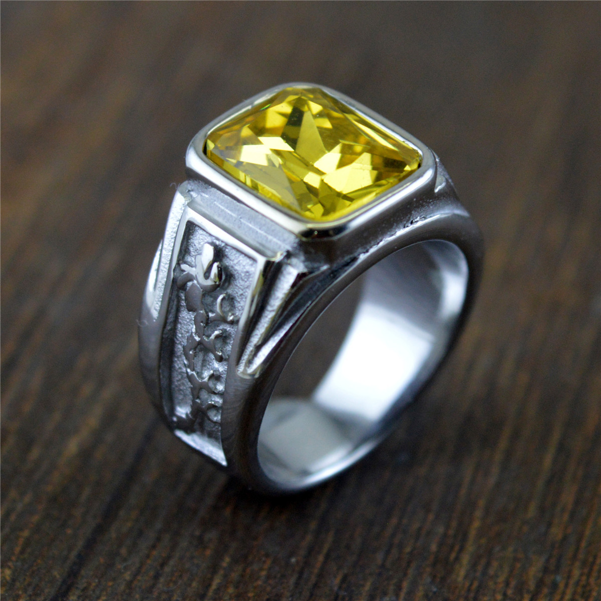 Steel yellow diamond