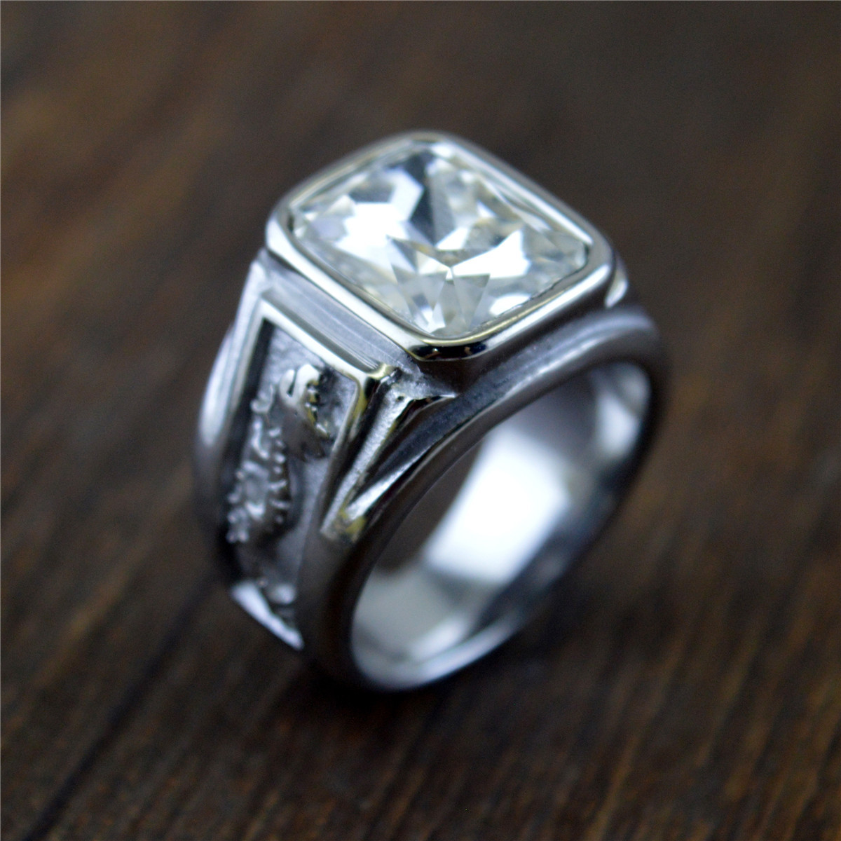 3:Steel white diamond