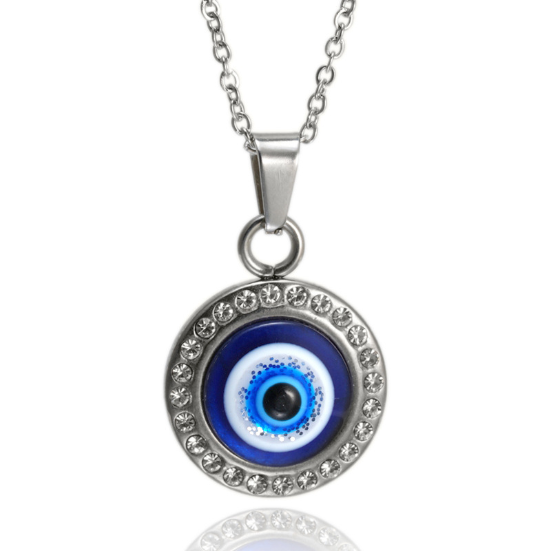 7:Steel blue eye necklace