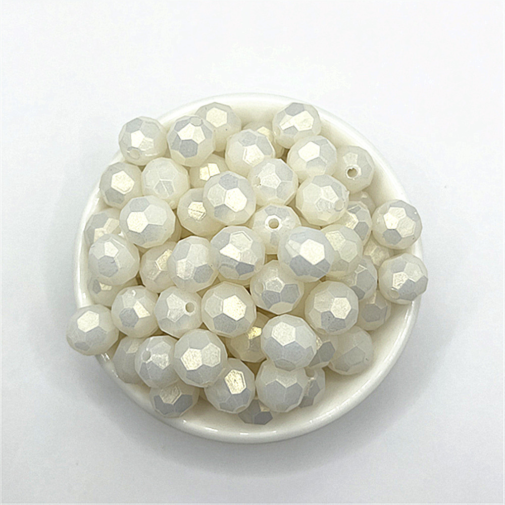 white 8MM/ about 1800 pieces