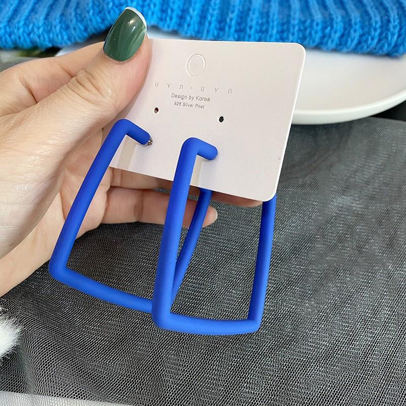 Square hoop earrings:5.5cm