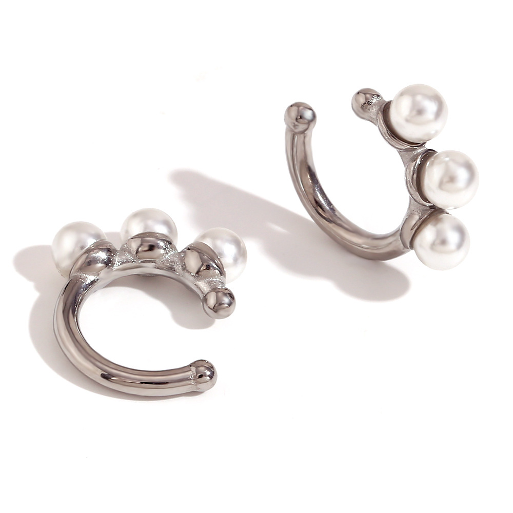 Three pearl C-shaped ear clips - steel color