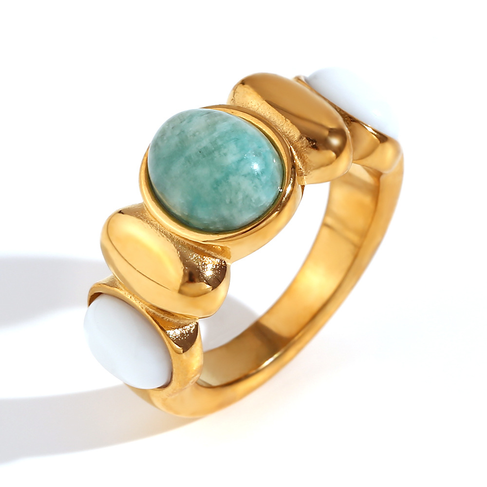 Oval Tianhe Stone white jade contrast ring - gold