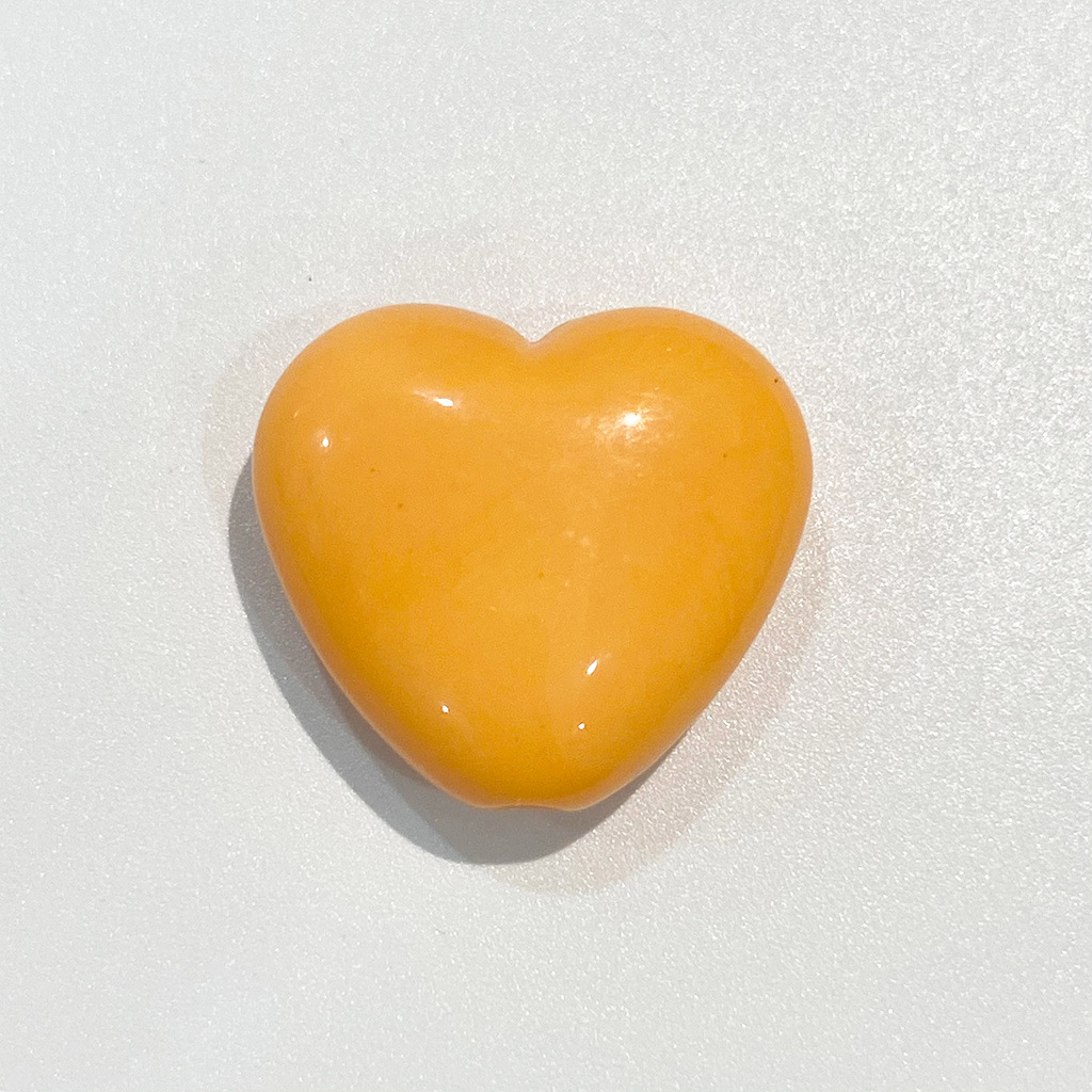 light orange Big heart 19mm