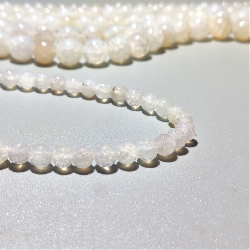 White agate 6mm(about 60 PCs)