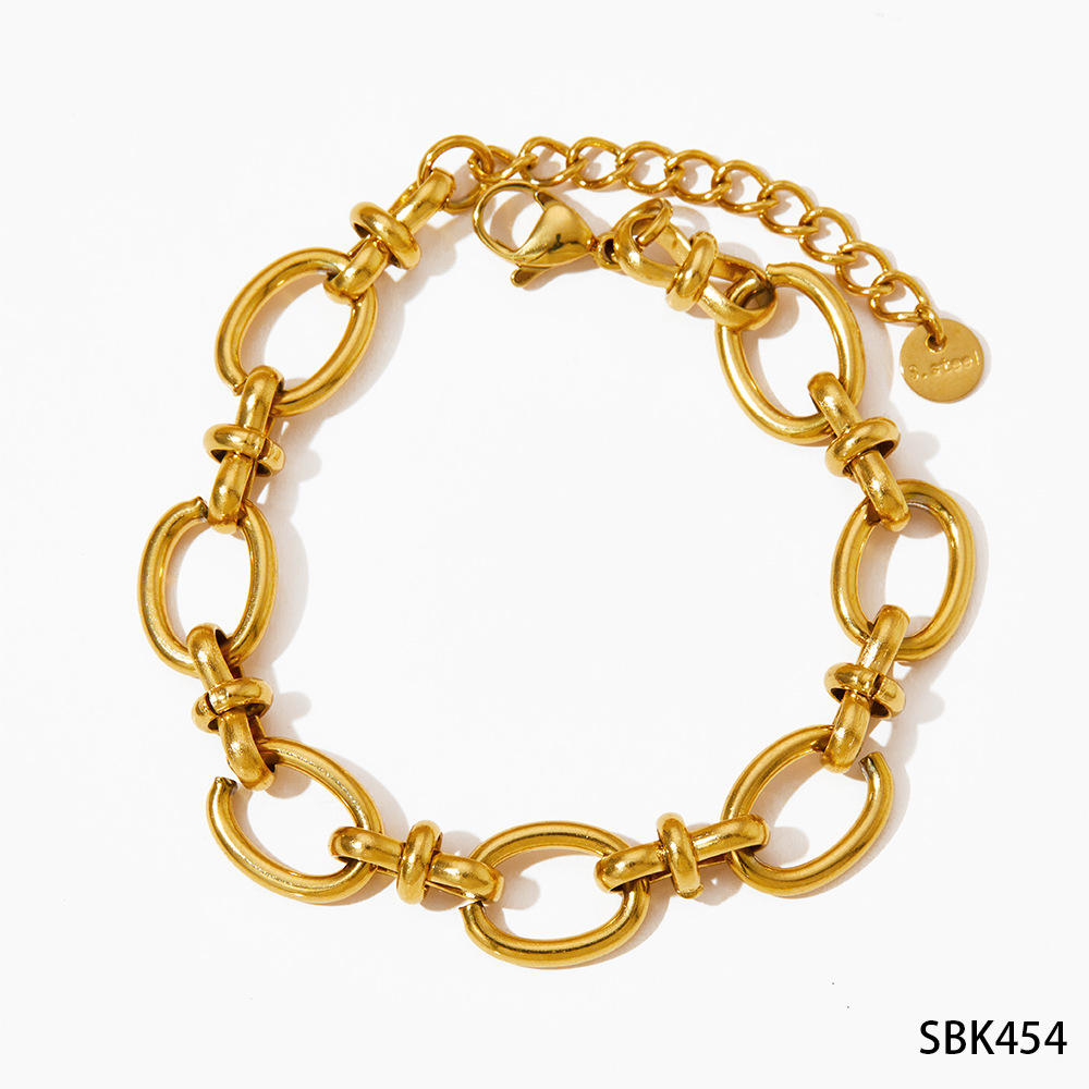 3:Gold bracelet 16.5 cm Tail chain 4.5 cm