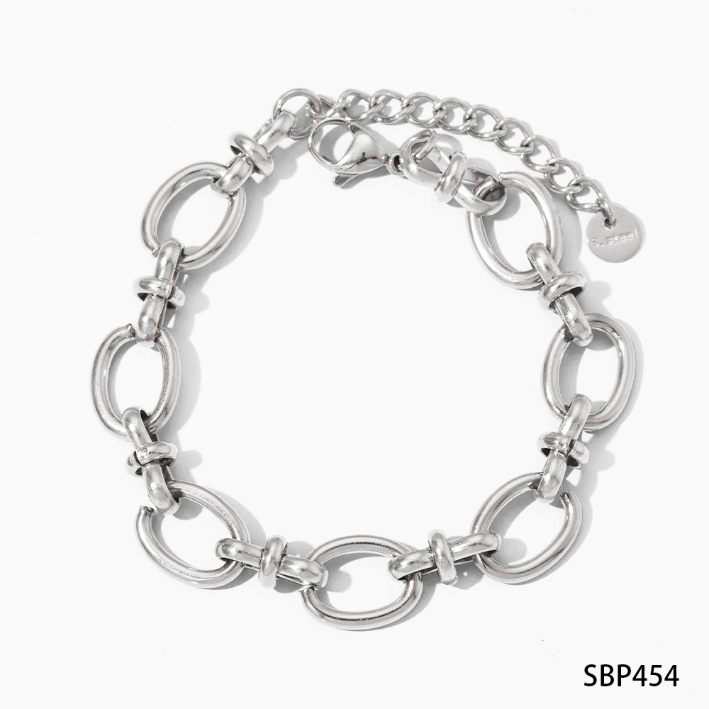 4:Silver bracelet 16.5 cm Tail chain 4.5 cm