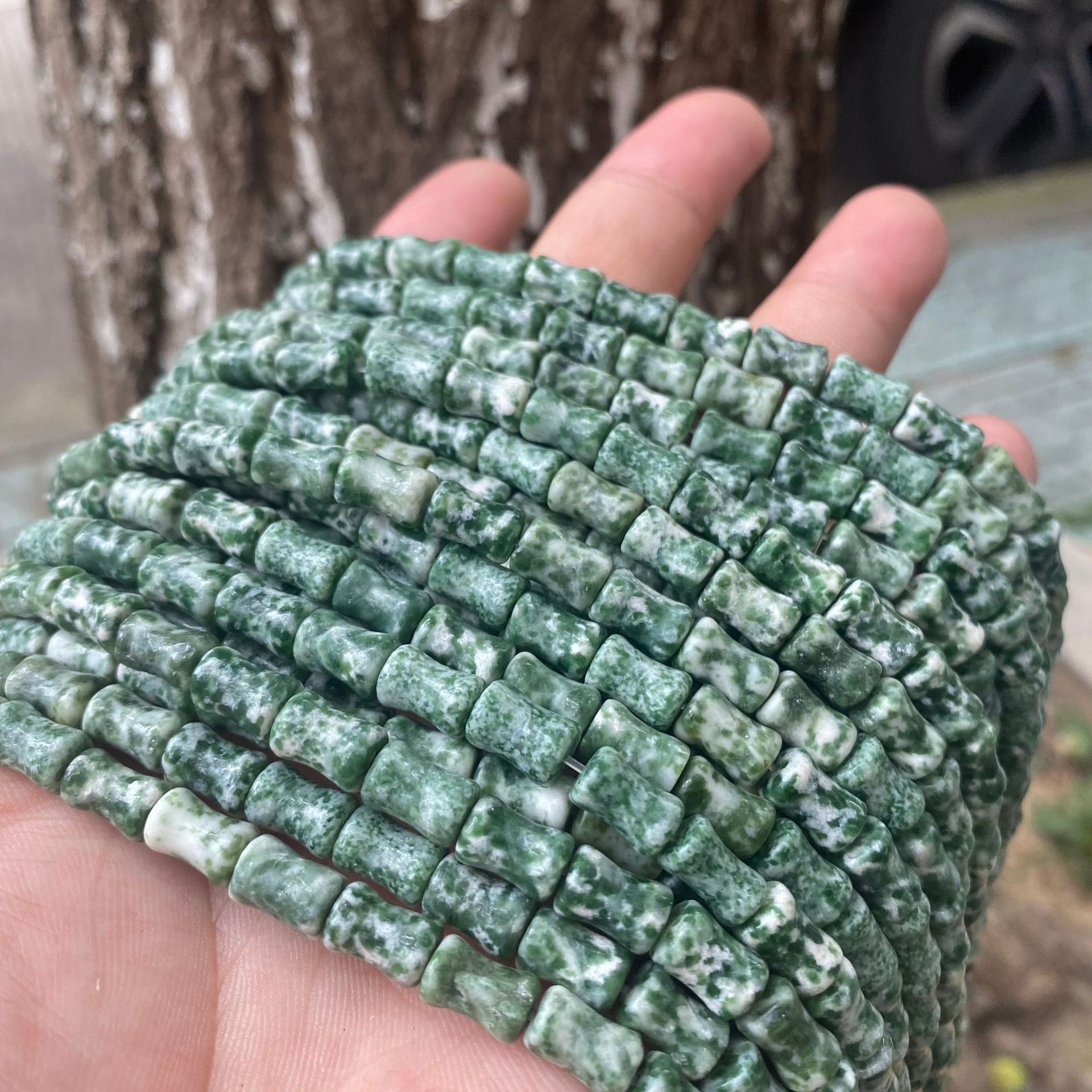 1:green sport stone
