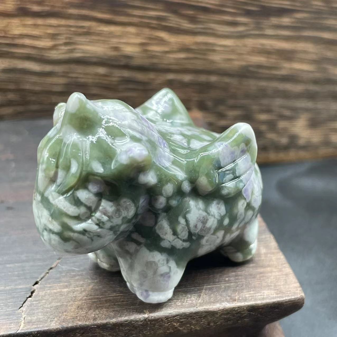 Auspicious jade