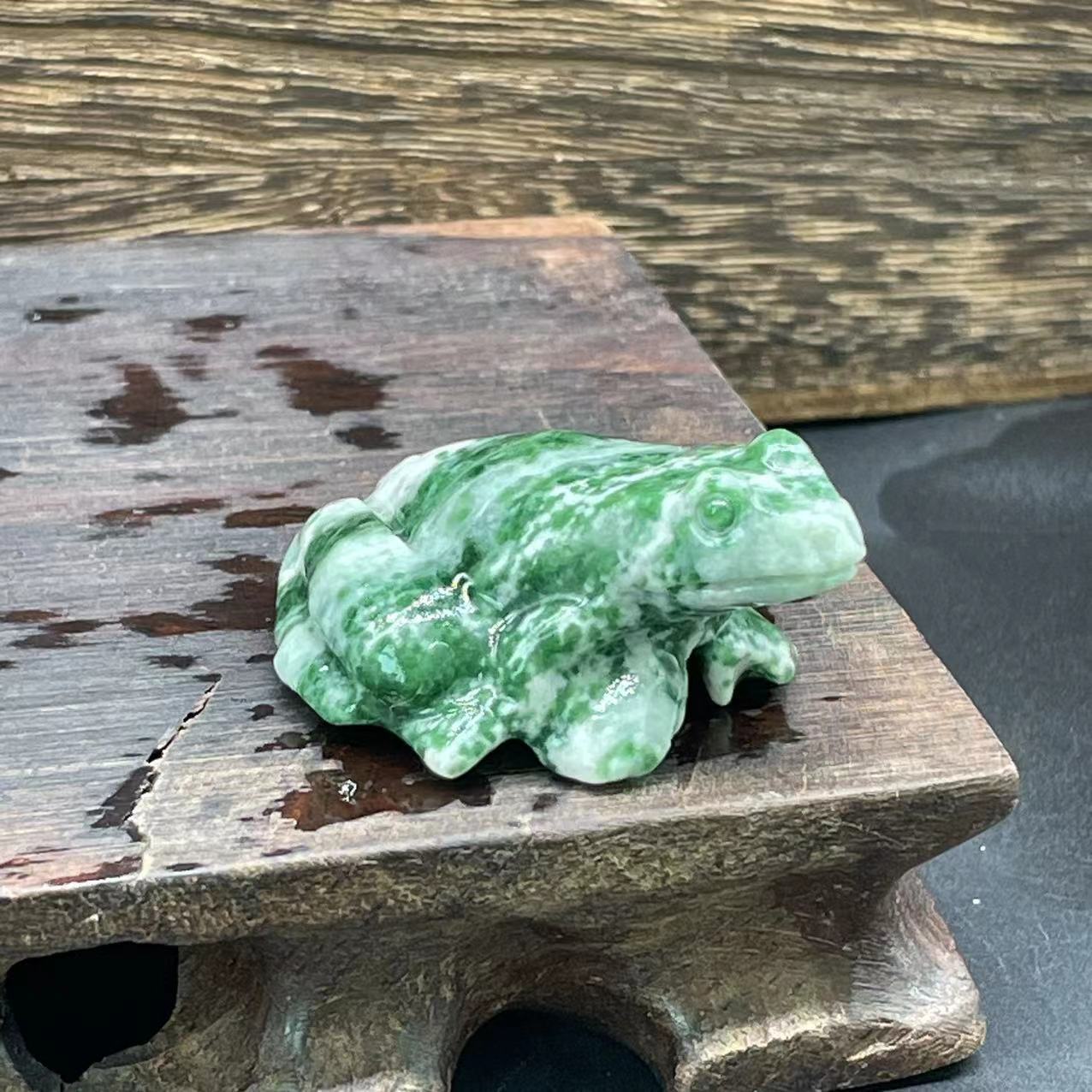 16:Green jade