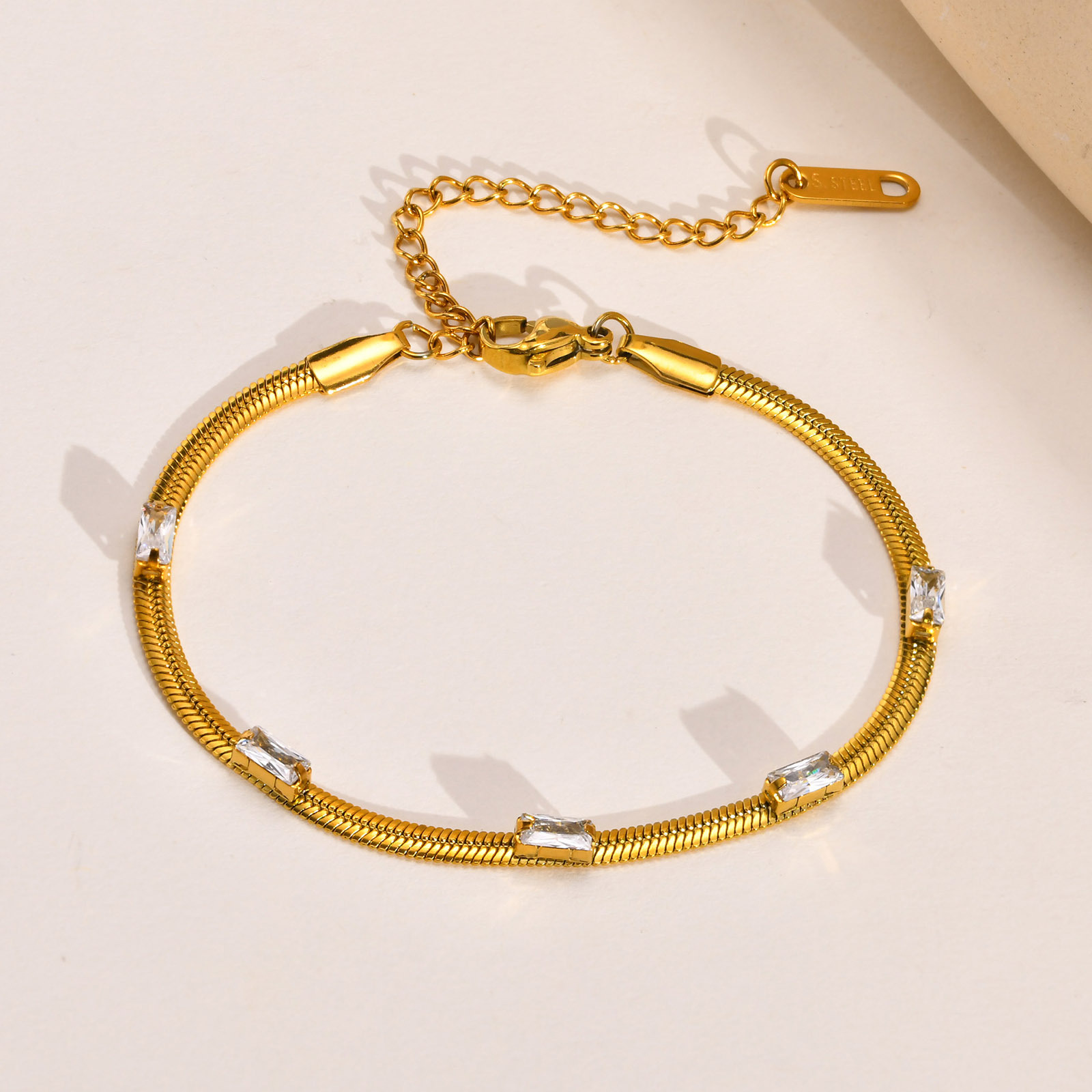 Bracelet: White diamond 15-5cm