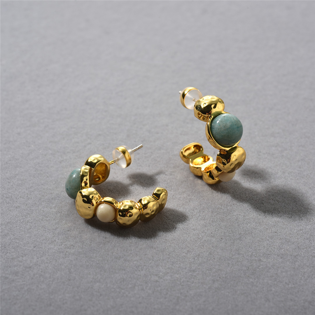1:A pair of earrings-22.5 mm x 7.2 mm