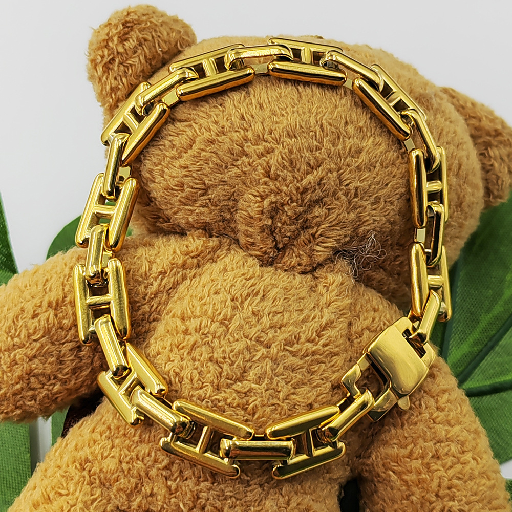 Gold Bracelet 17CM