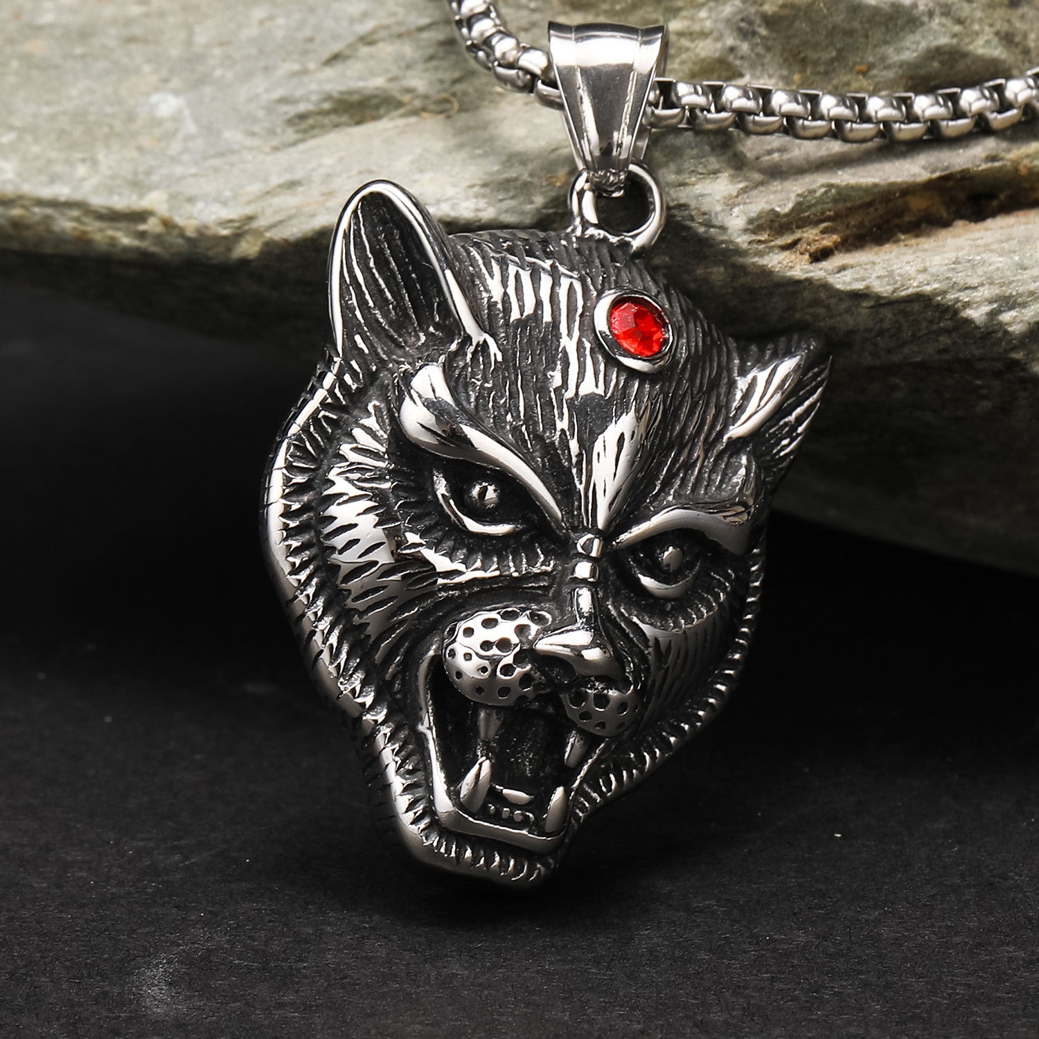 Steel red diamond pendant without chain