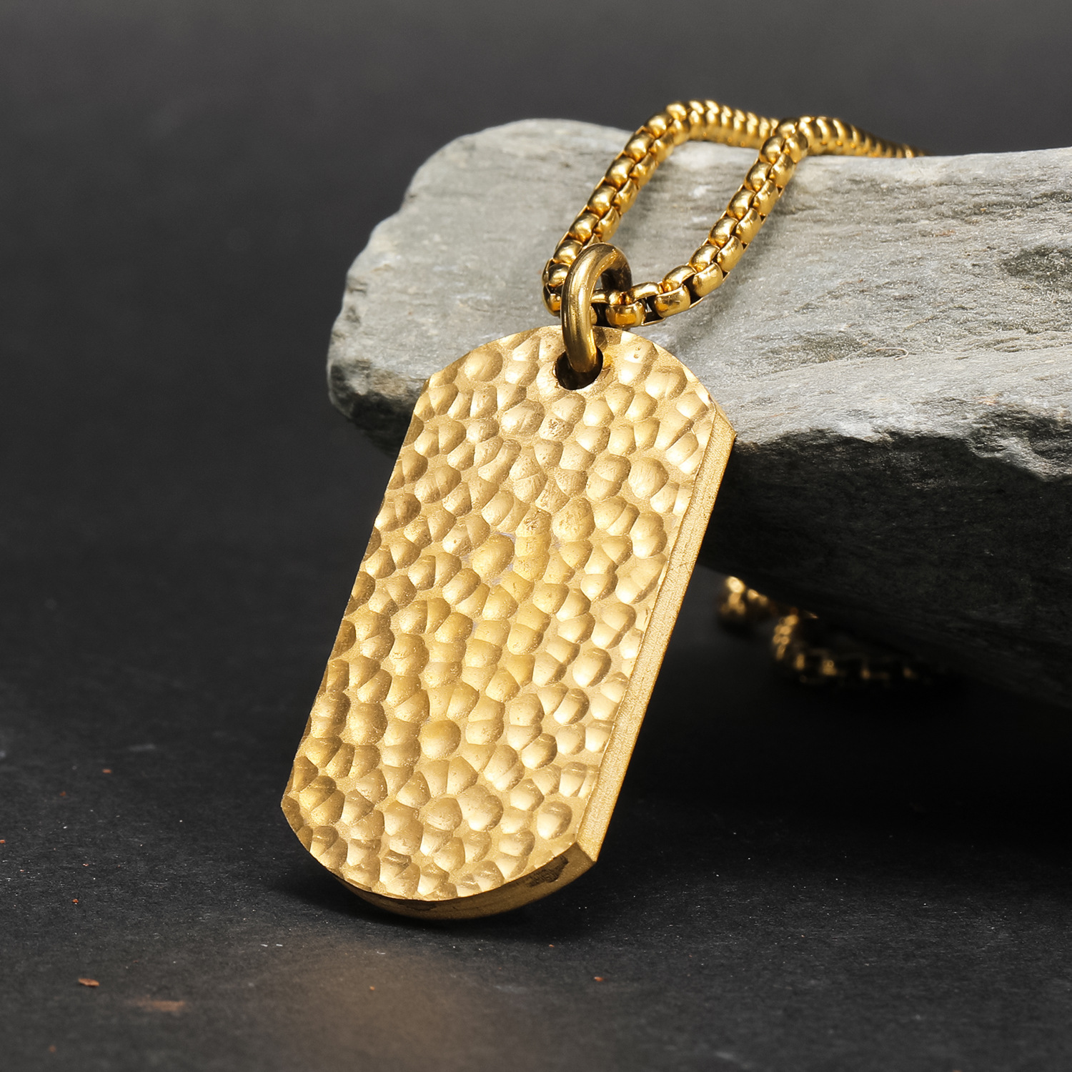 6:Gold pendant   Gold 3.0 square pearl chain