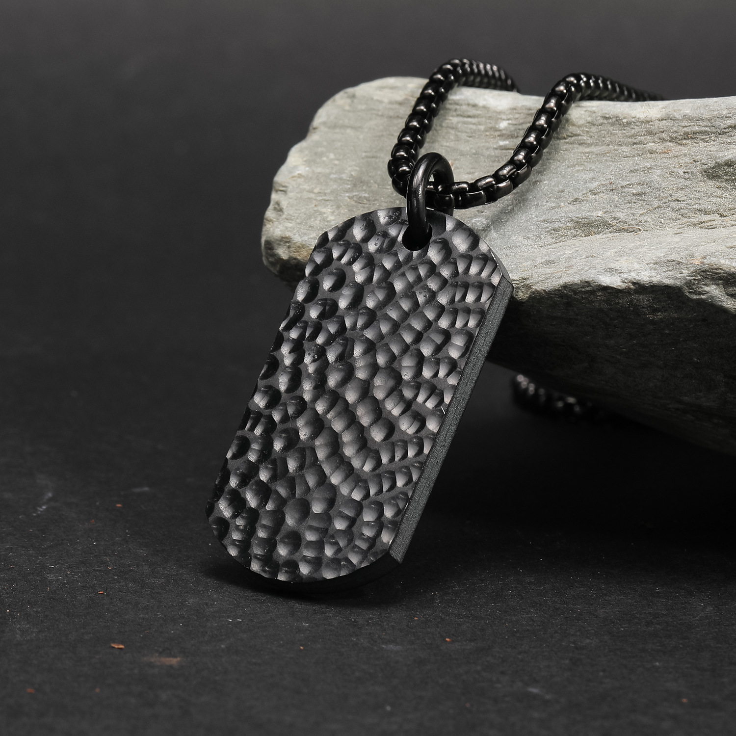 Black pendant   Black 3.0 square pearl chain