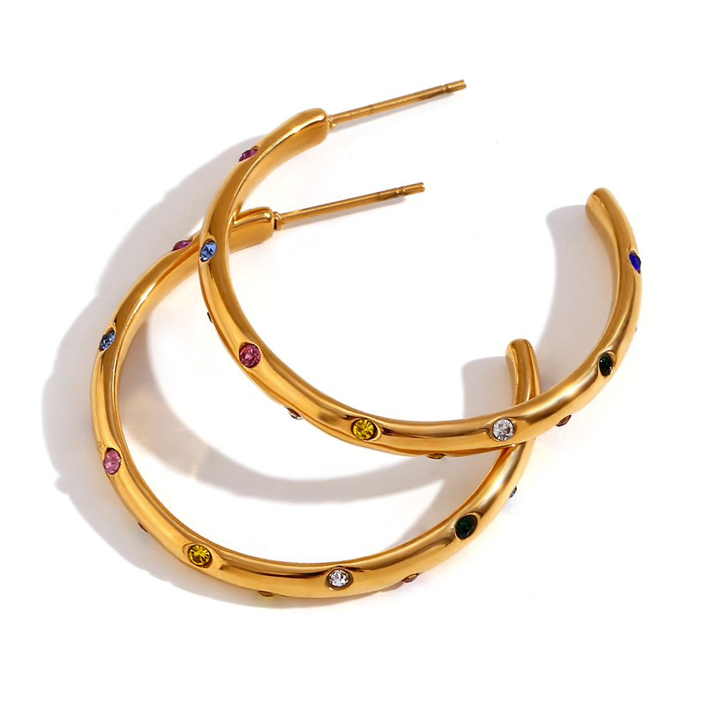 1:Oversized zircon earrings - colored diamonds