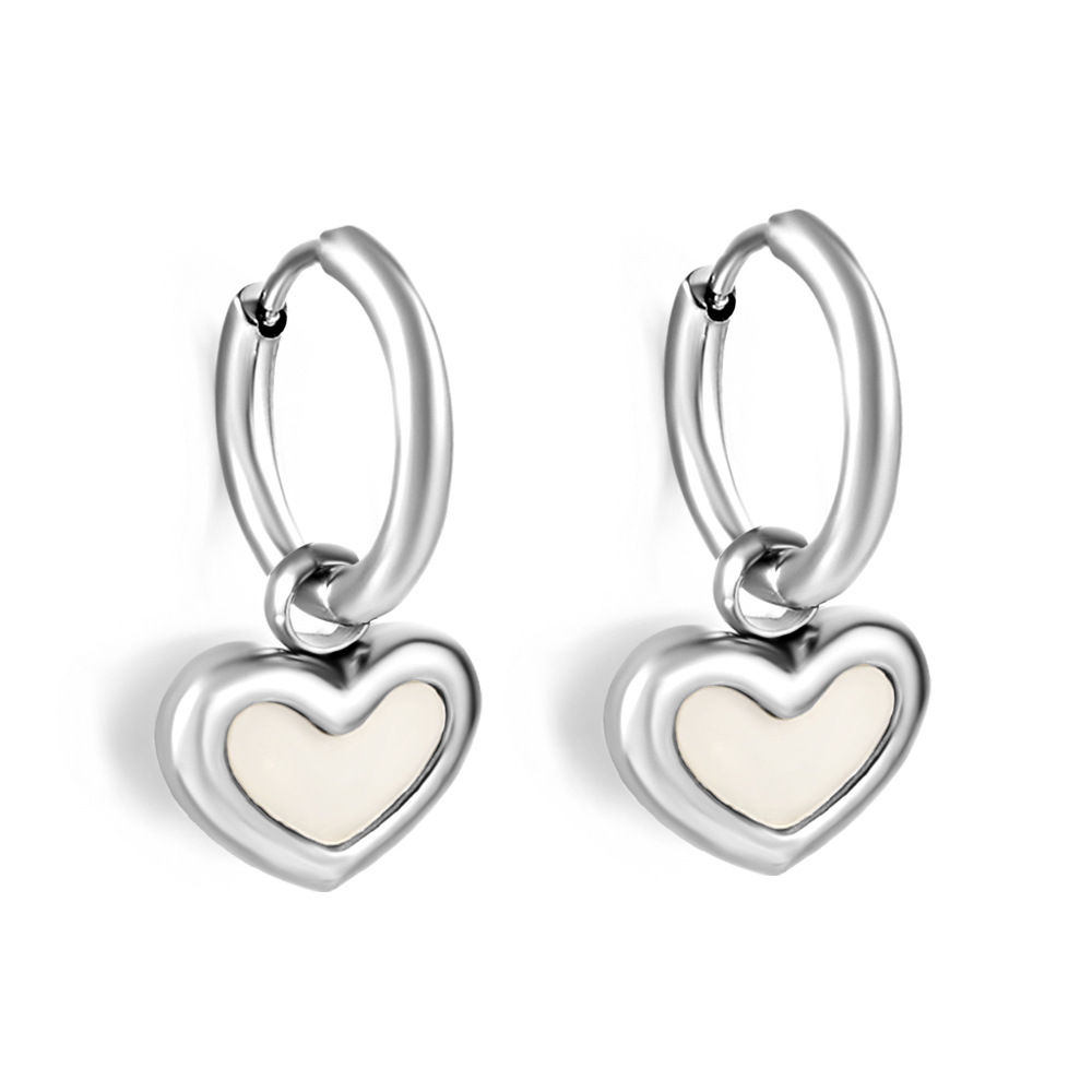 Heart-shaped white shell steel color