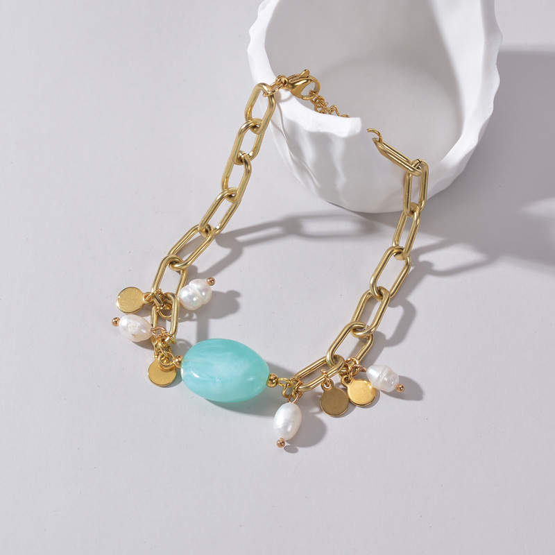 Pearl - Small round plate - light blue jade