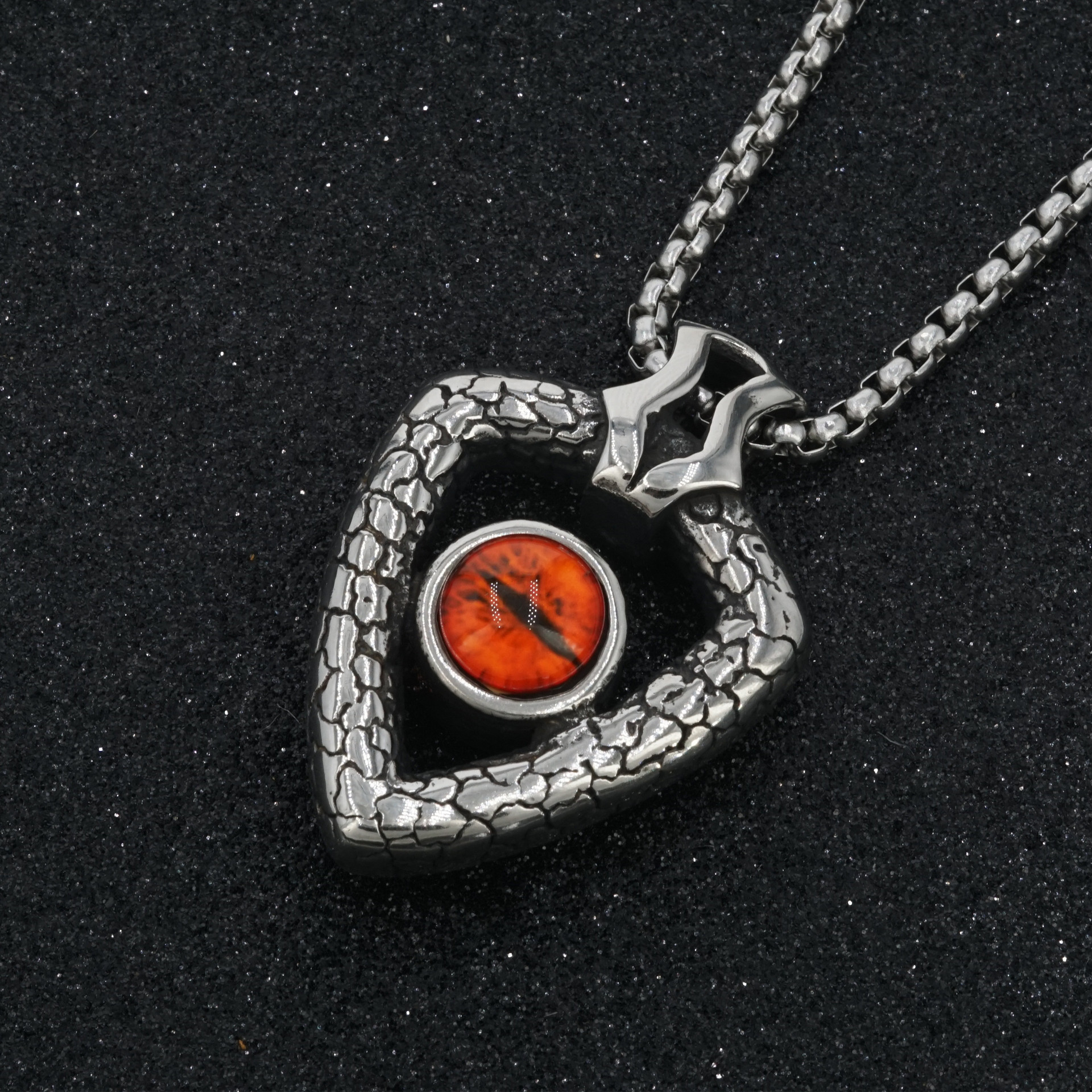 Red Eye single pendant without chain