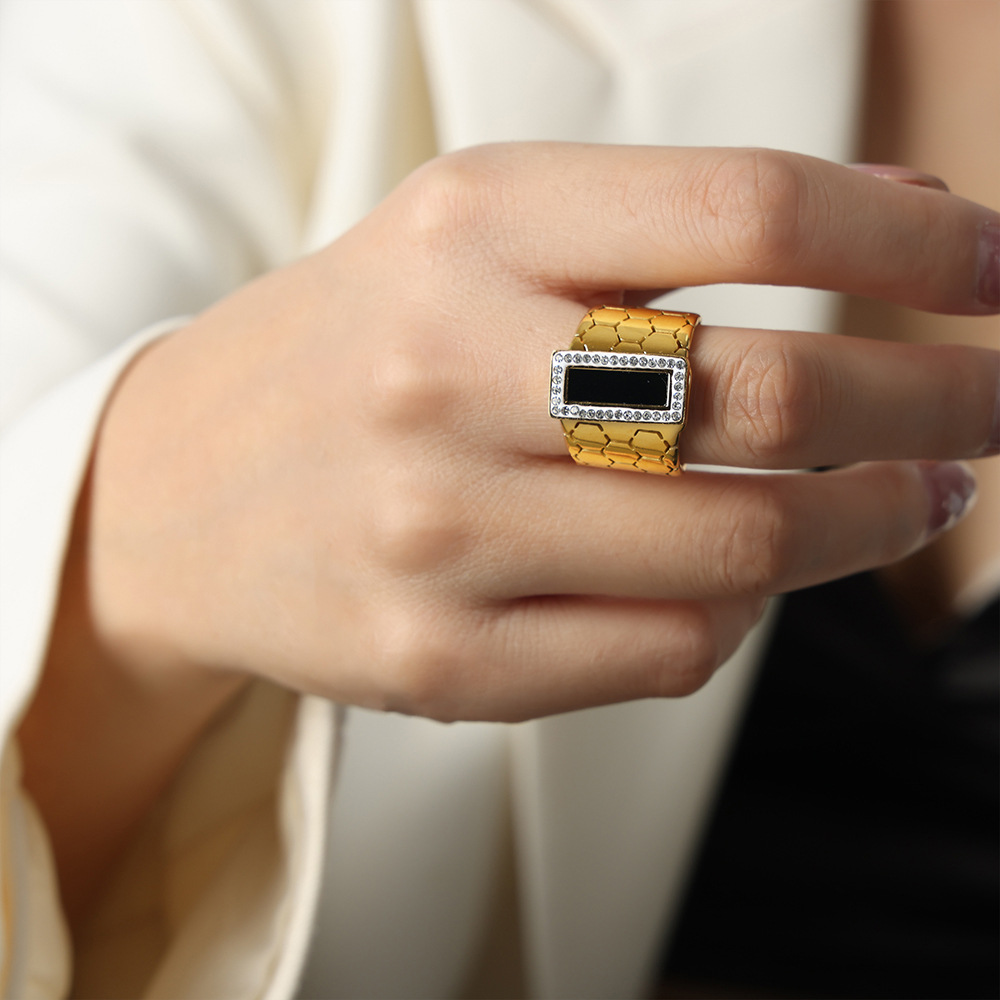 Black acrylic gold ring US Size #6