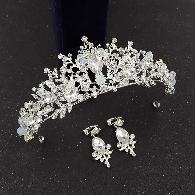White diamond clip with silver bottom