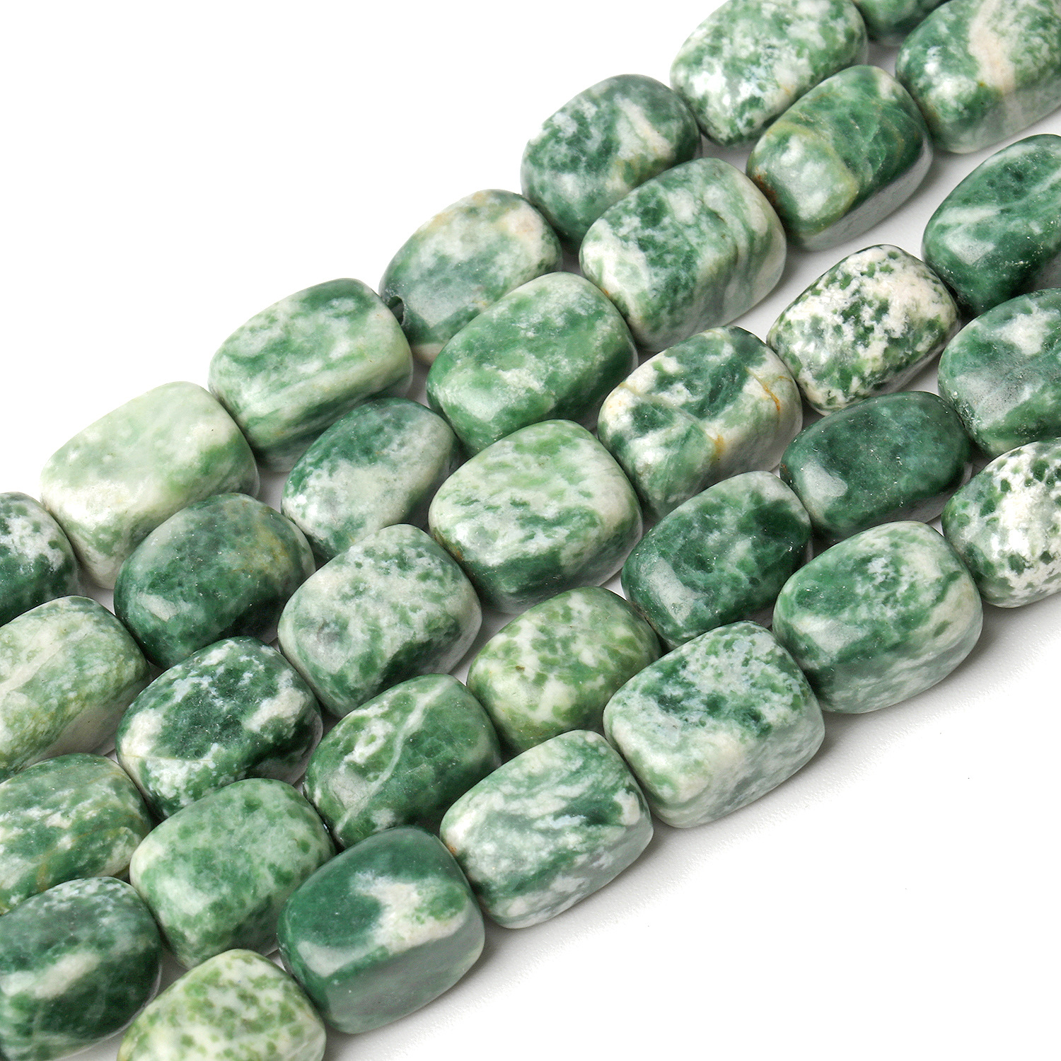 16:зеленое пятно камень
