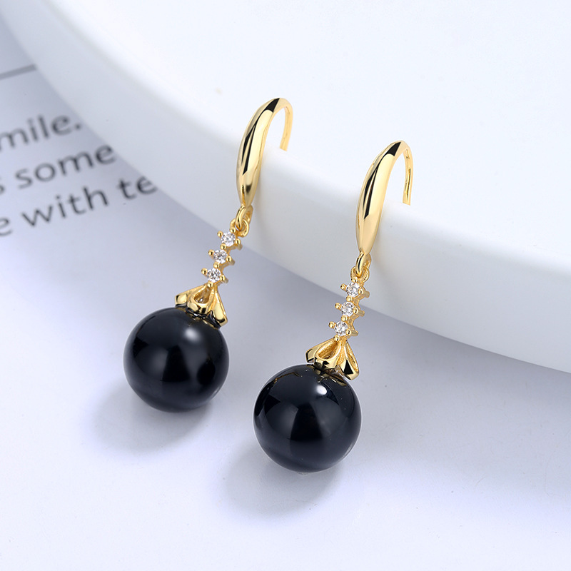 Yellow gold - black agate
