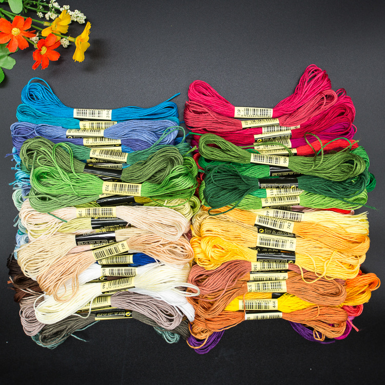An 8-meter 6-strand embroidery thread * commonly u