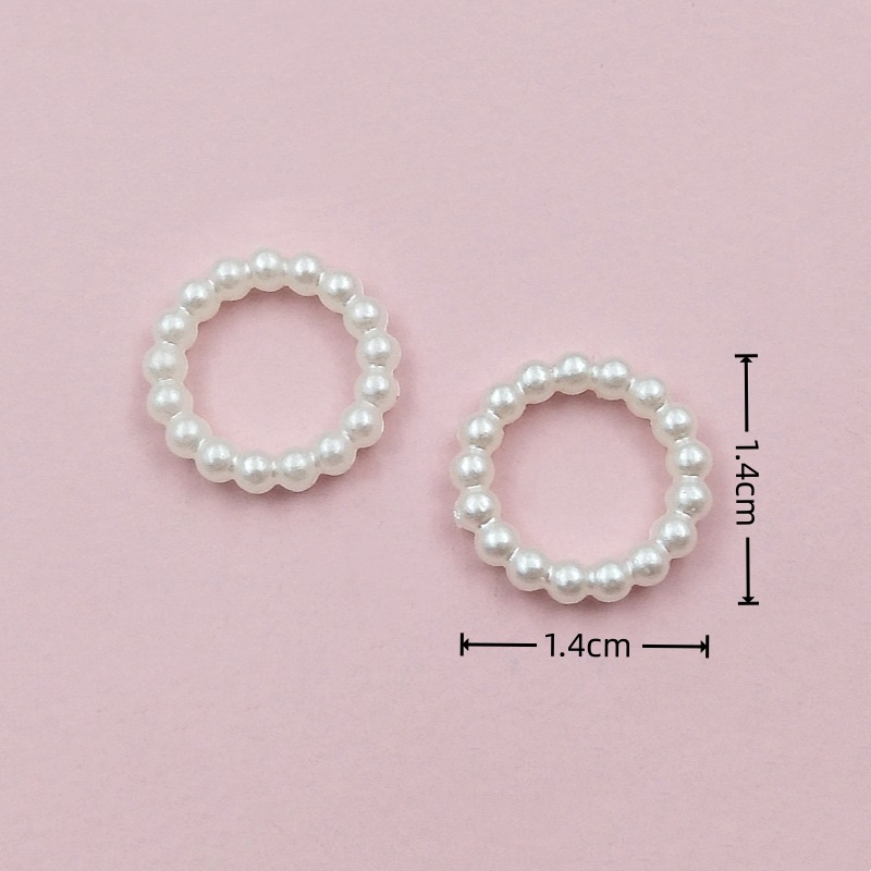 5:1794-5 1.4 cm pearl ring