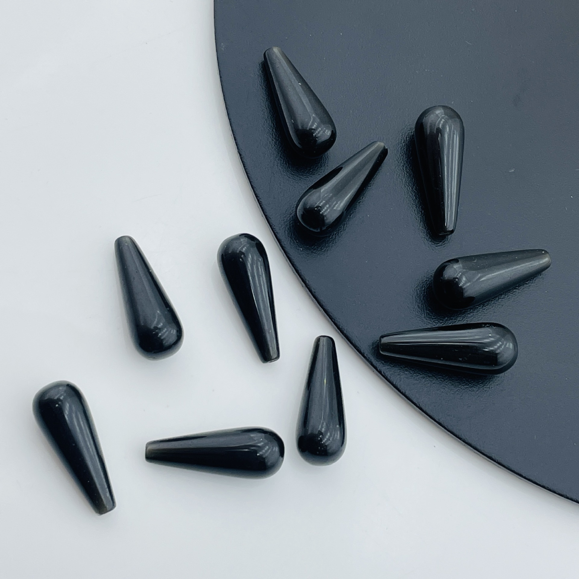 1:czarny Obsidian