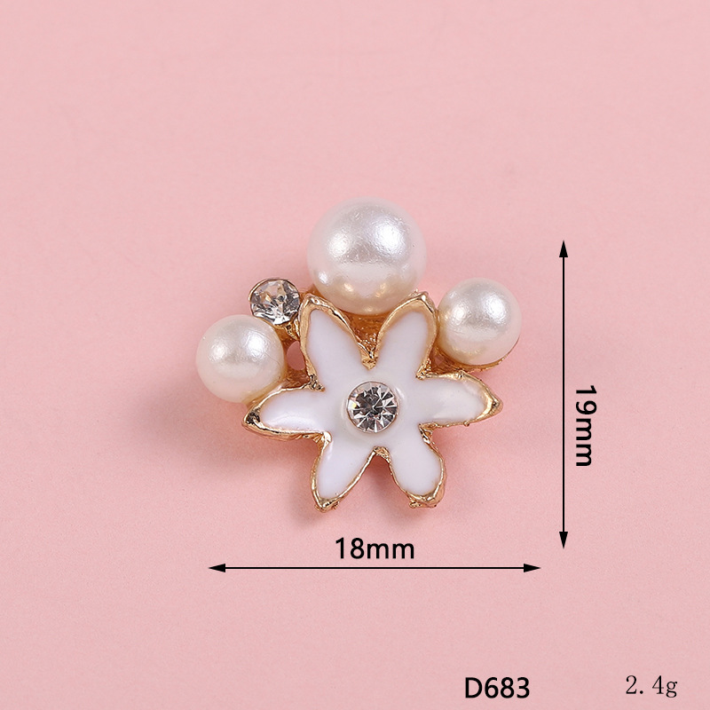 D683 Pearl flower