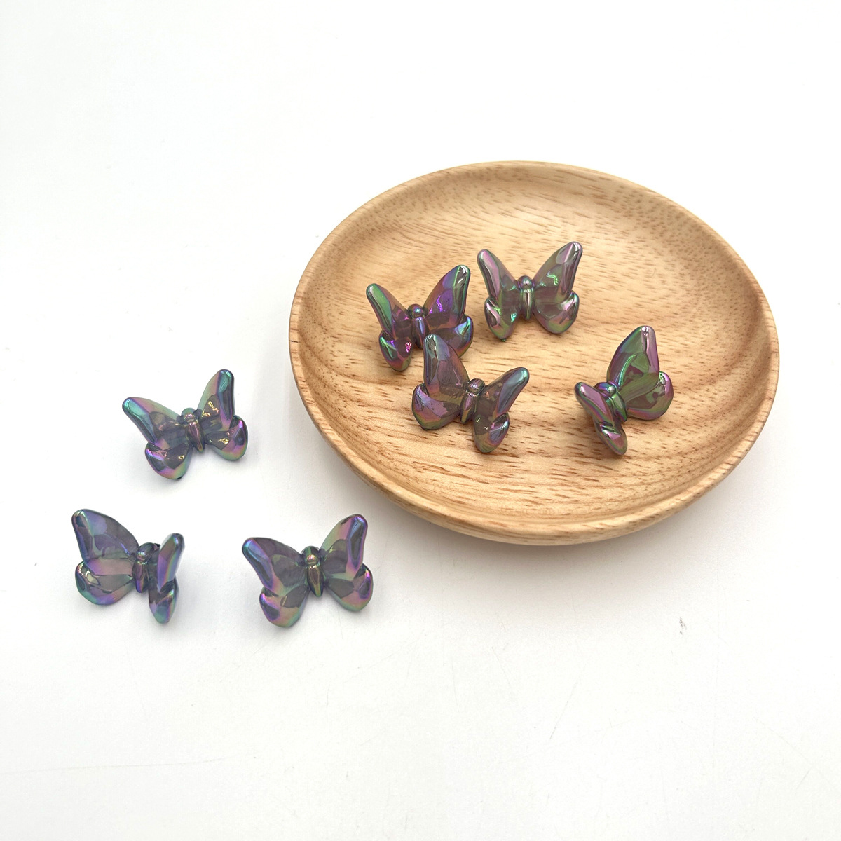 11:Fine luminous butterfly - grey
