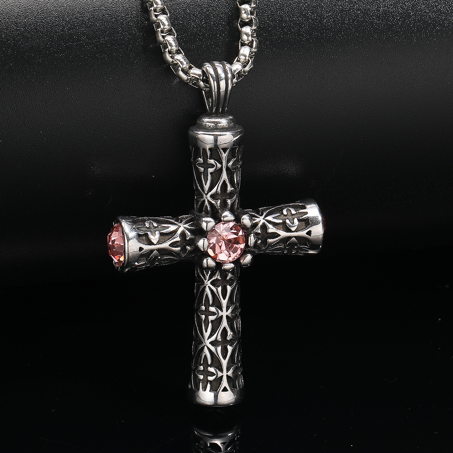 2:Steel pink diamond pendant