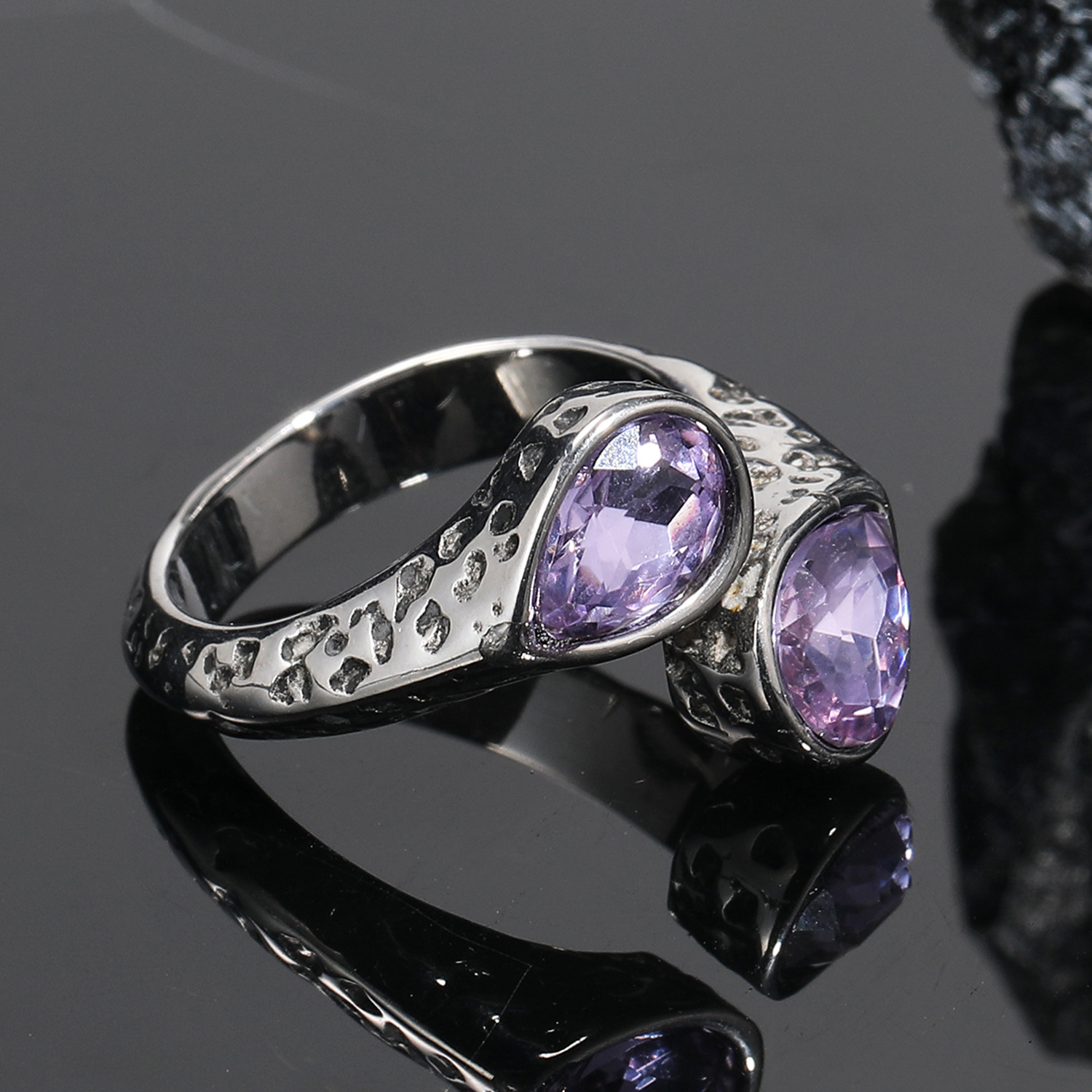 11:Steel purple stone