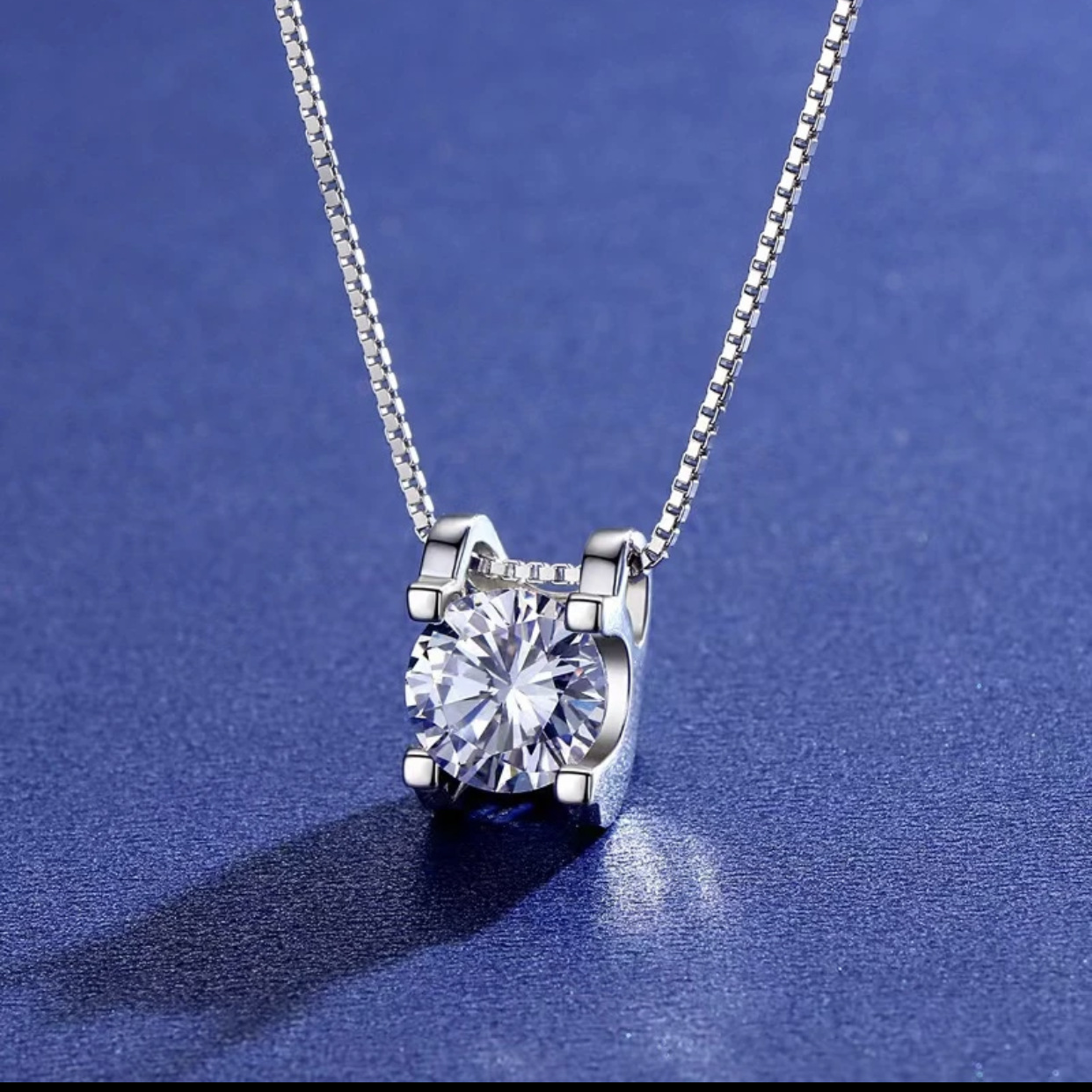 1 carat Mosan diamond