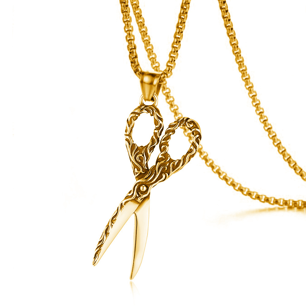 Golden pendant   60cm square pearl chain