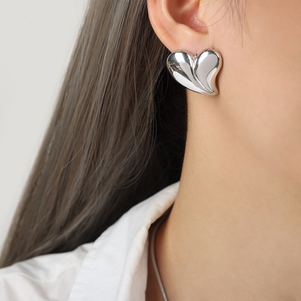 1:Steel earrings 2.8x2.3cm