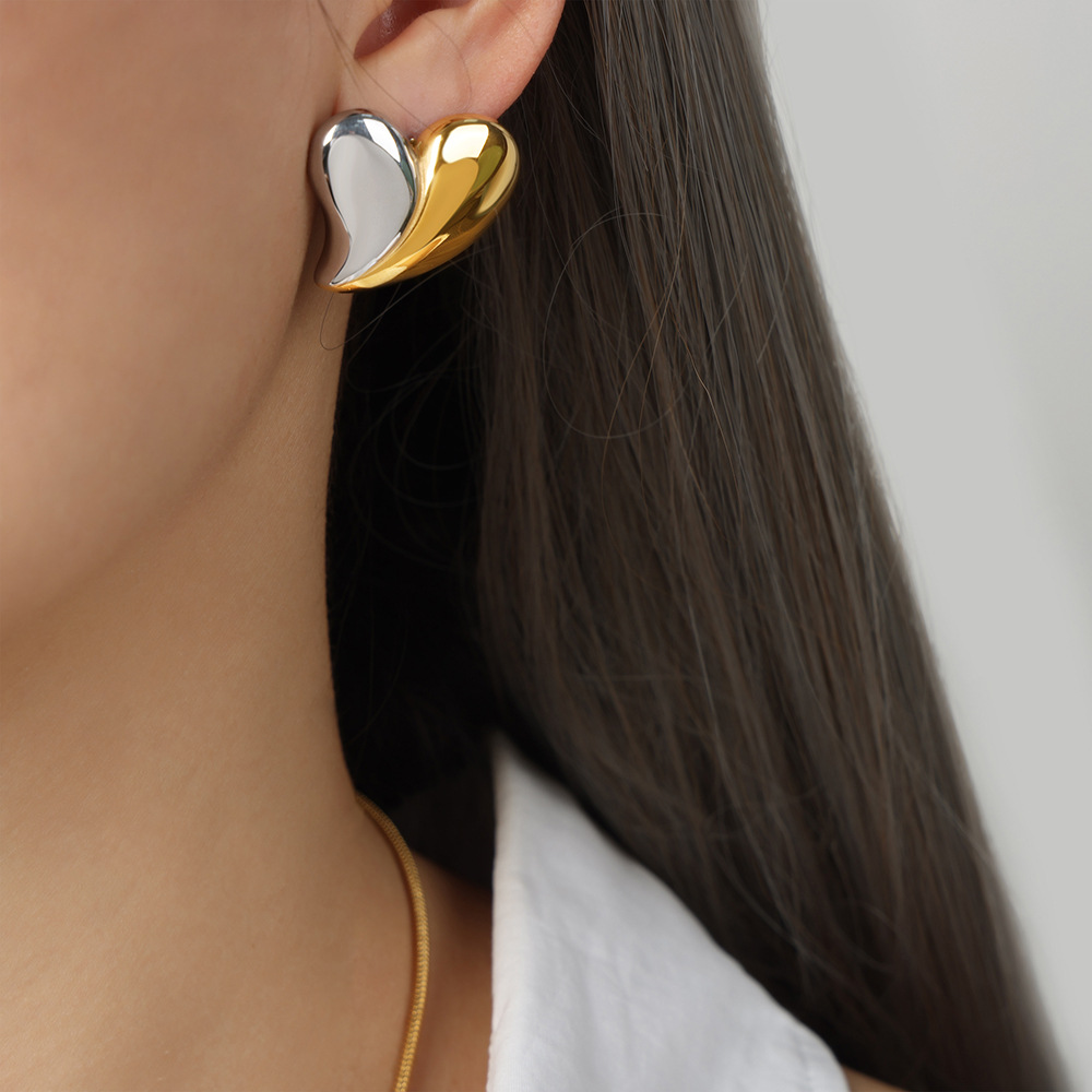 2:Gold and steel earrings 2.8x2.3cm