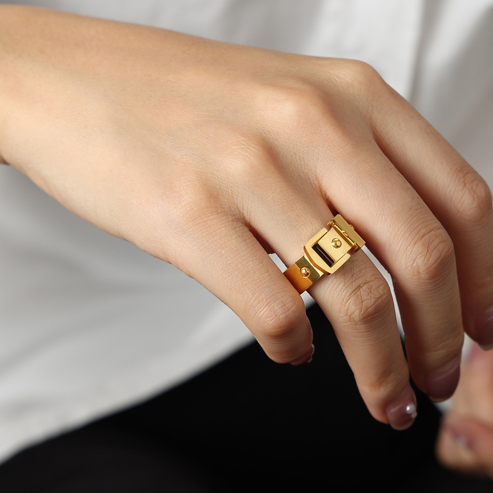 Gold ring with buckle