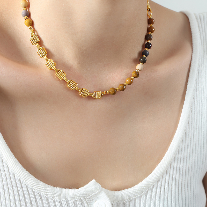 2:Gold necklace -40x7cm