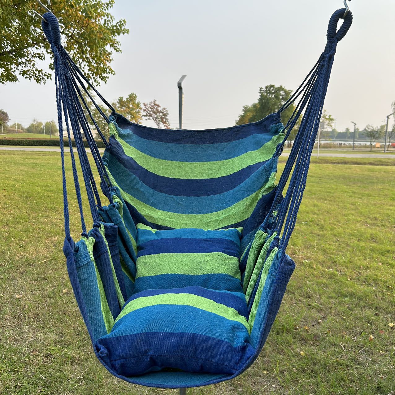 blue stripe (Hanging chair and rope)