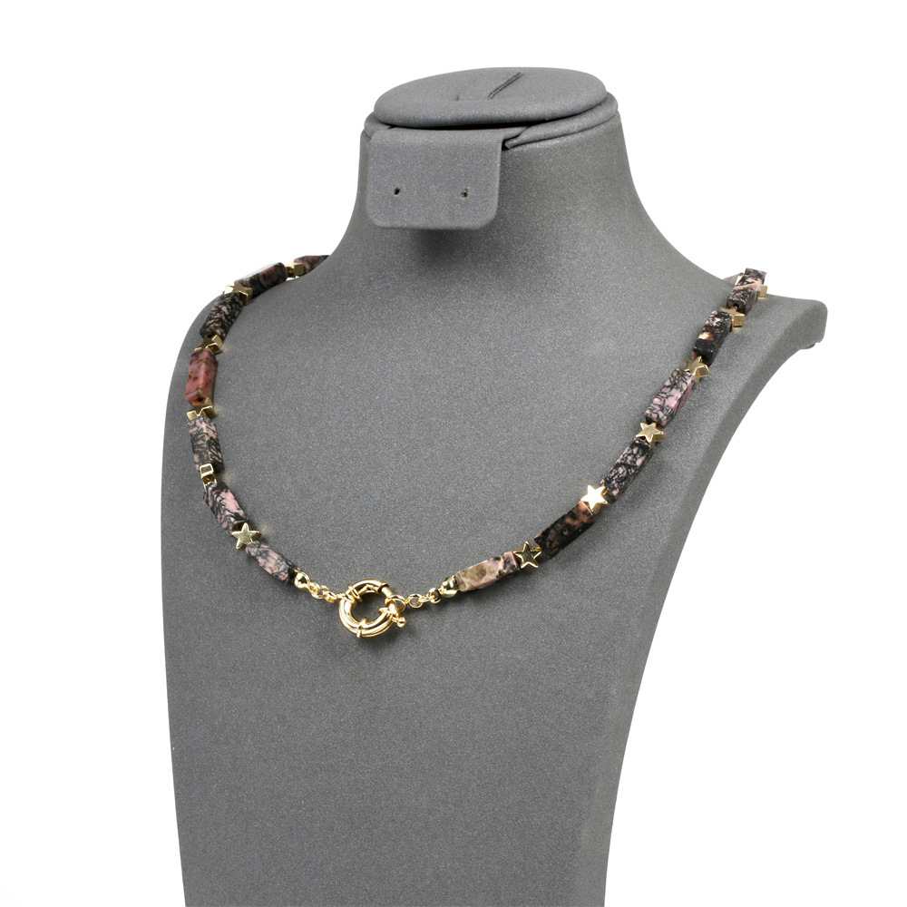 9:Black thread red necklace -40cm