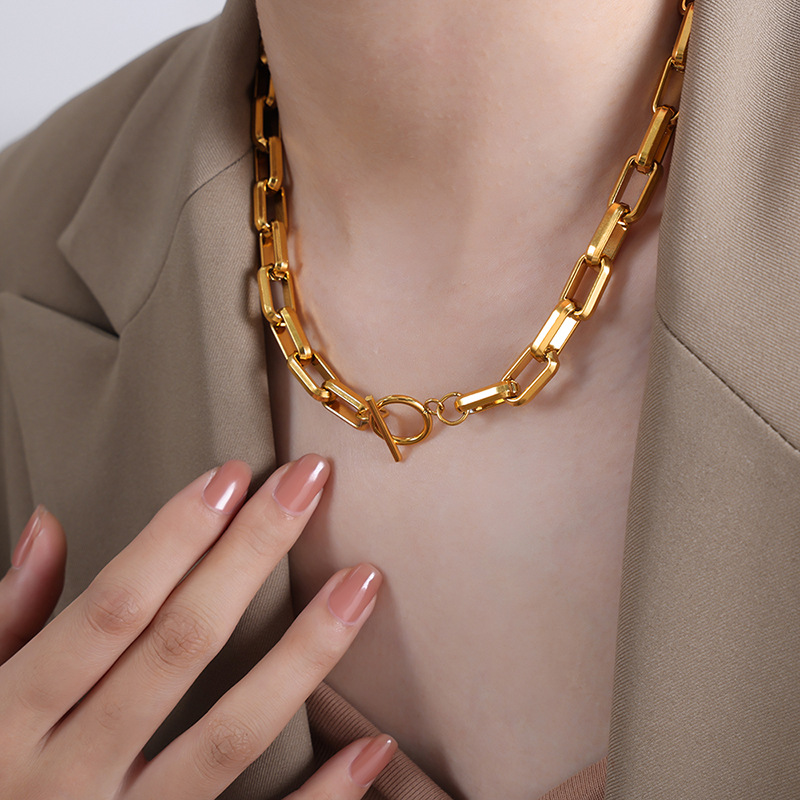 9:P1537 - Gold Necklace - 45cm