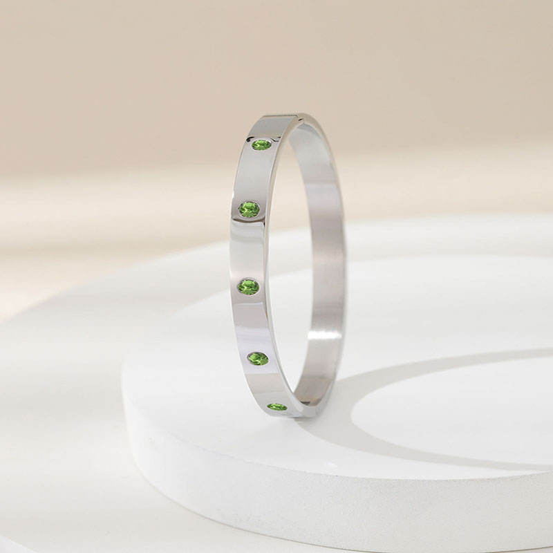 8:Silver green diamond