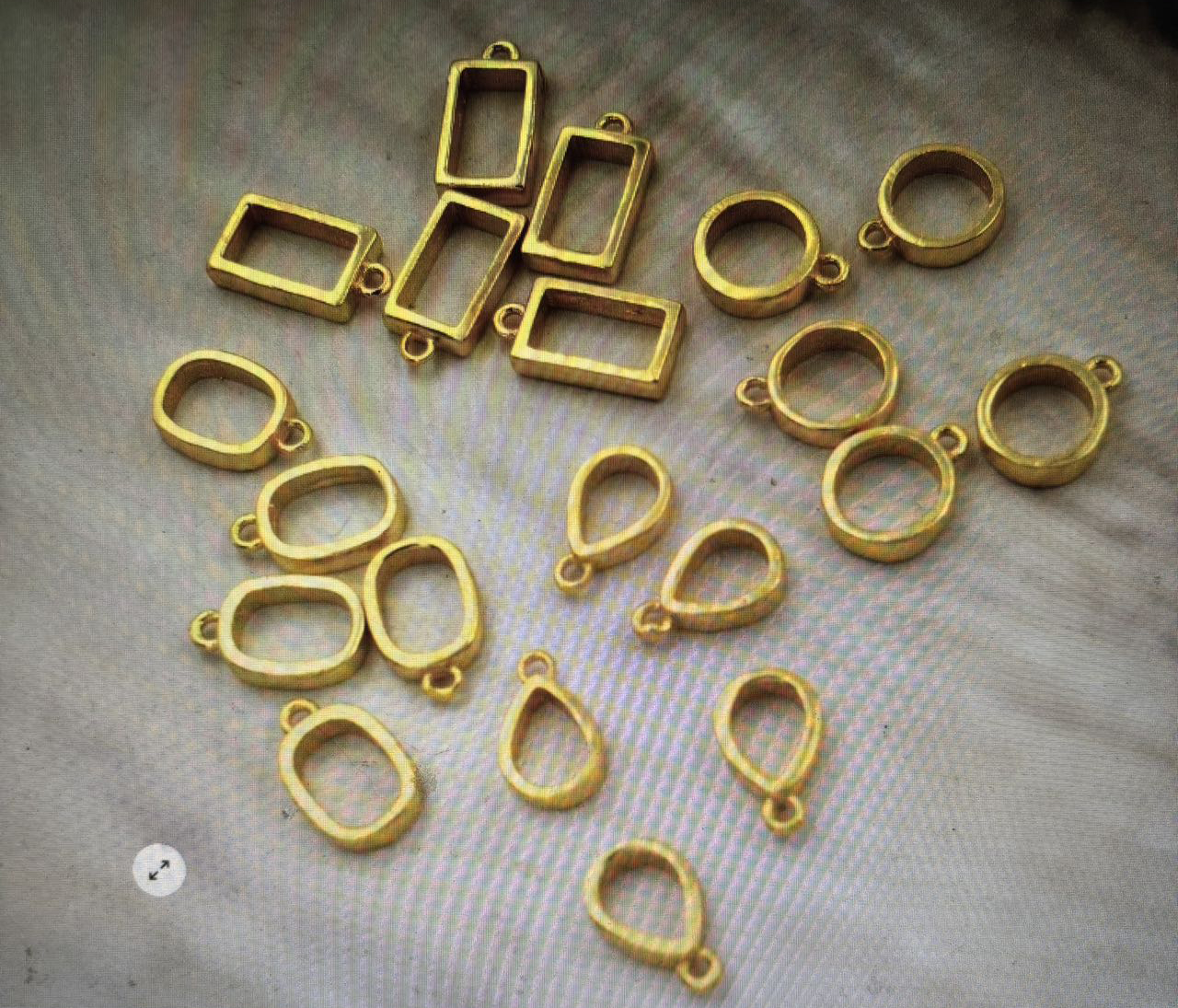 Gold - Rectangle (internal dimensions) - 12.5mm x 7 mm x 4mm